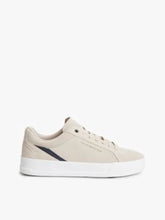 UK9