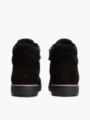 UK7