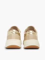 UK4