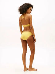 XS