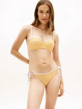UK32A