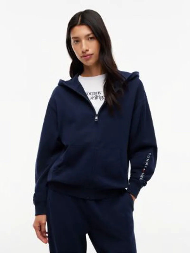 XS