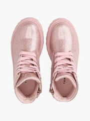 UK4