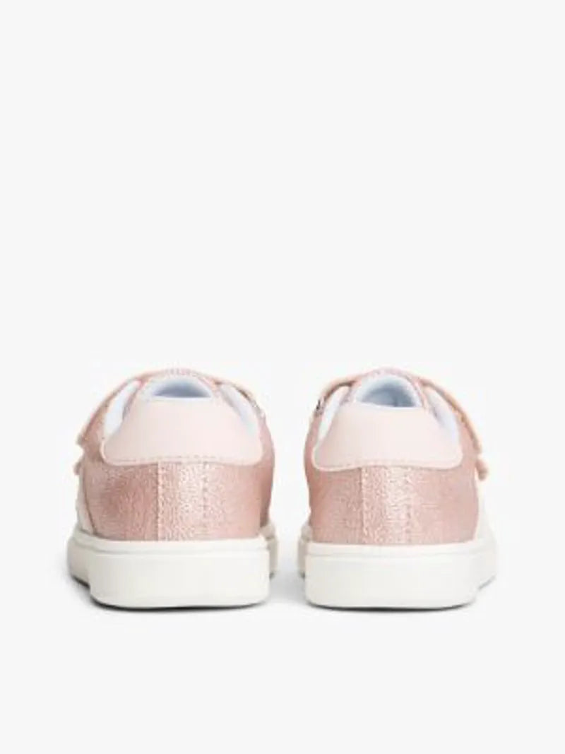 UK4