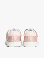 UK4