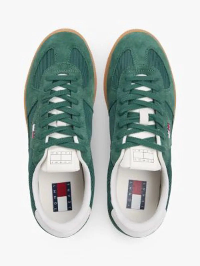 UK8