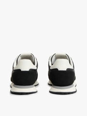 UK7