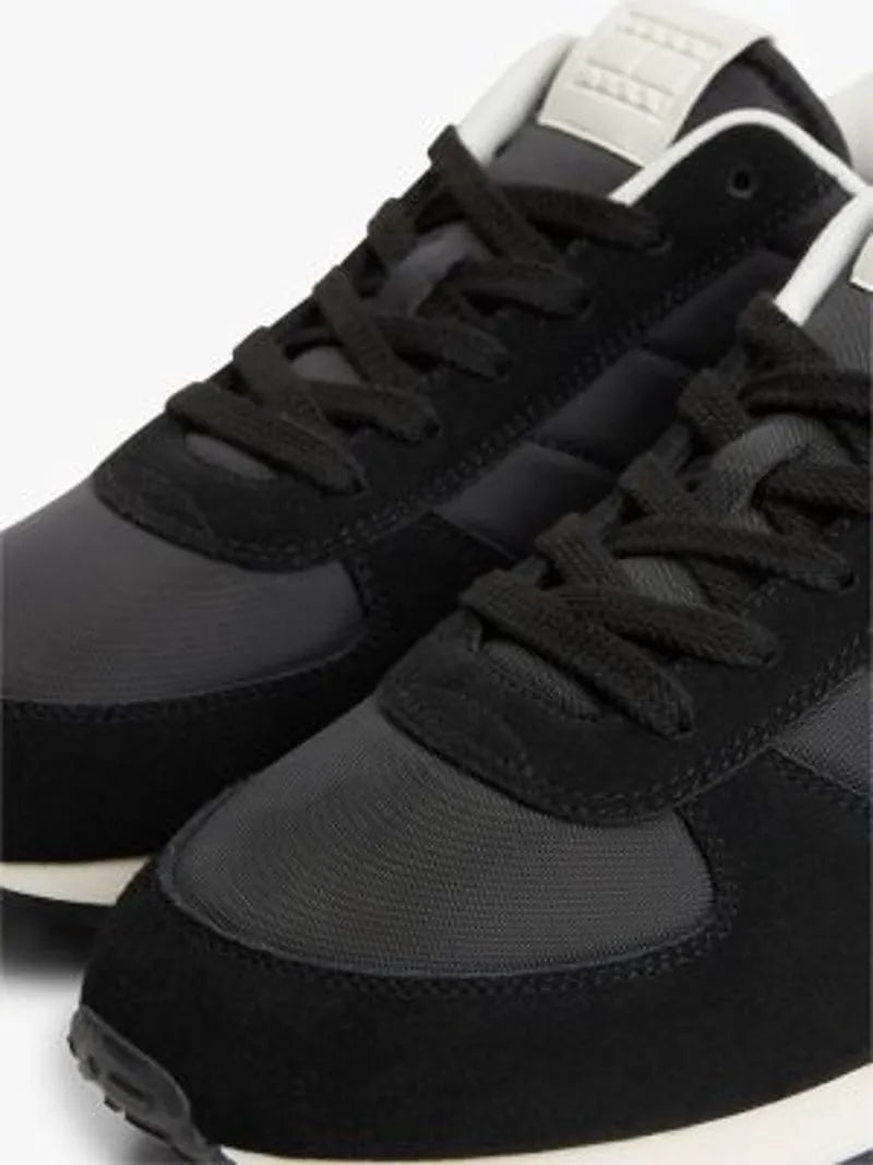 UK7