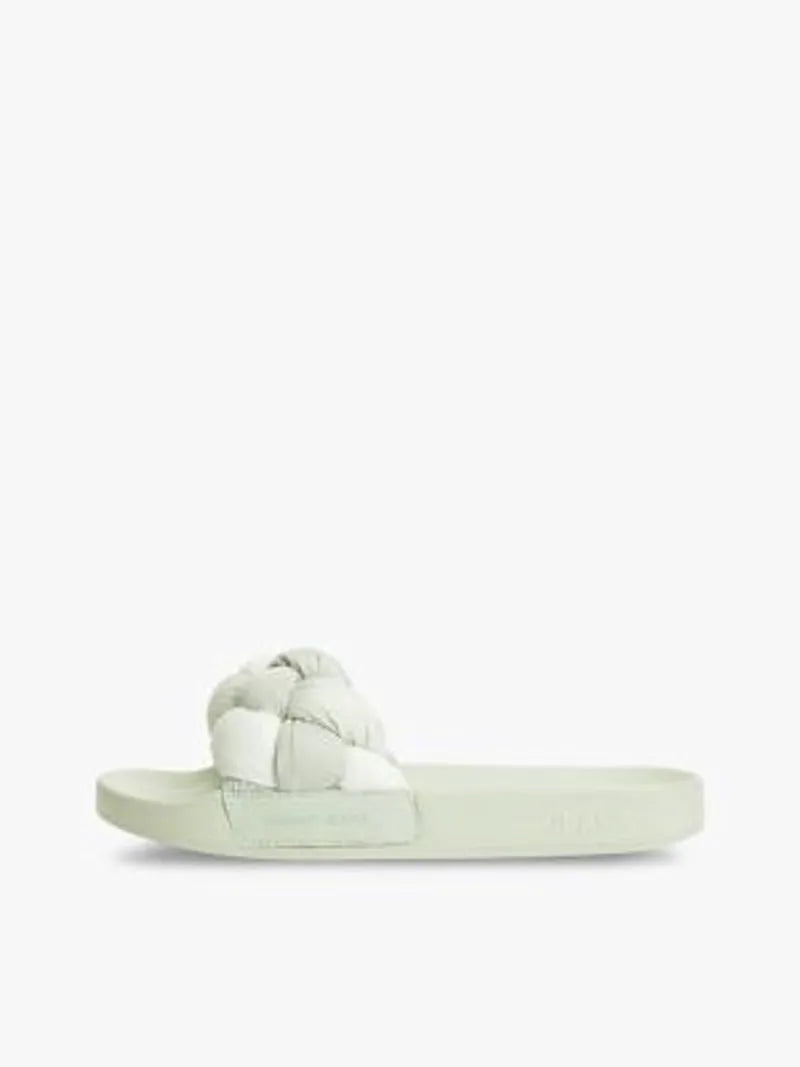 UK2.5
