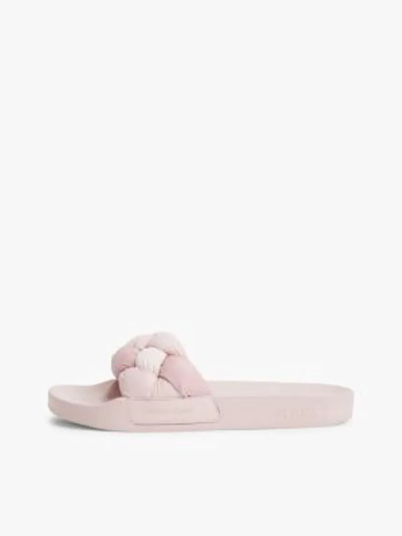 UK2.5