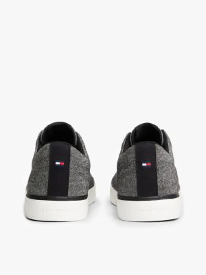 UK12