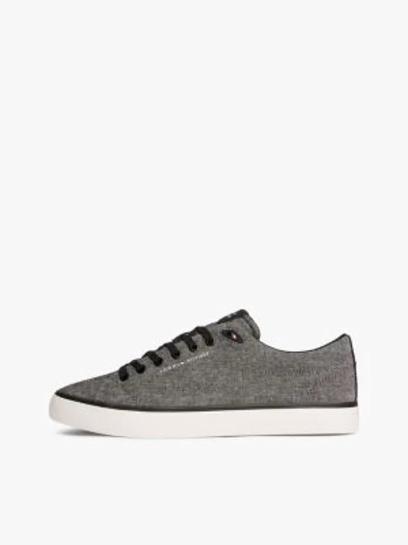 UK12