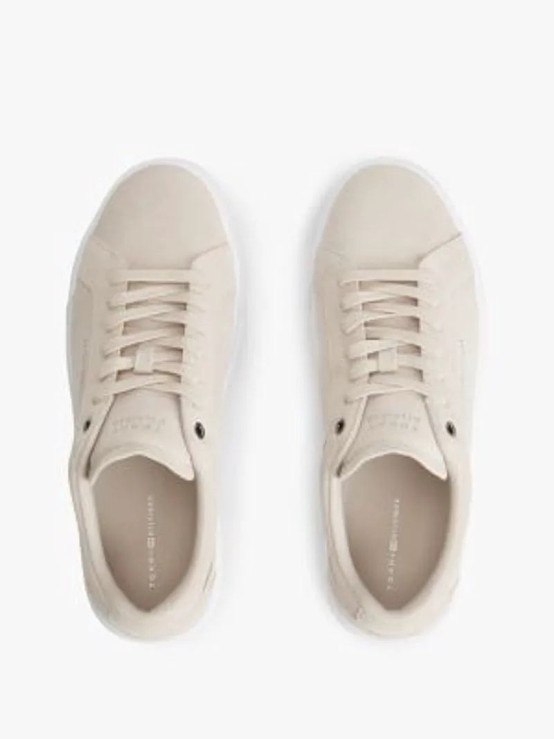 UK9