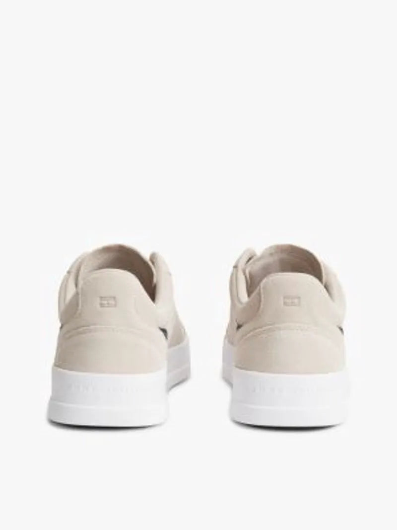 UK9