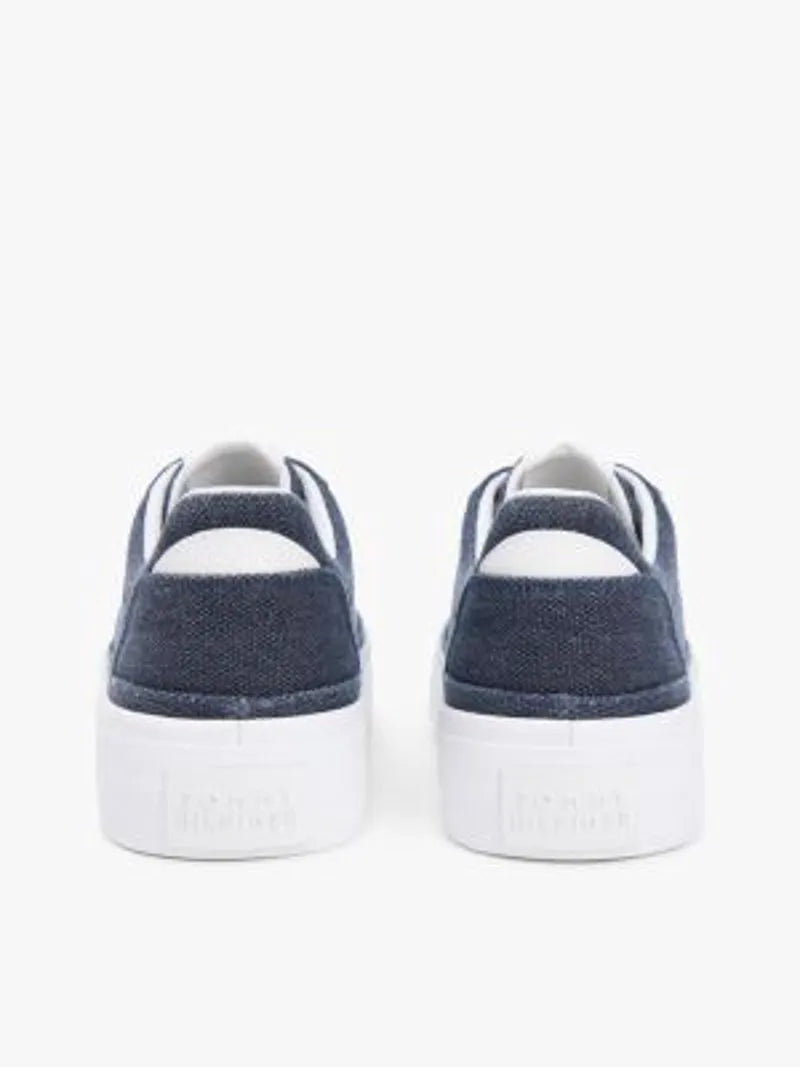 UK4