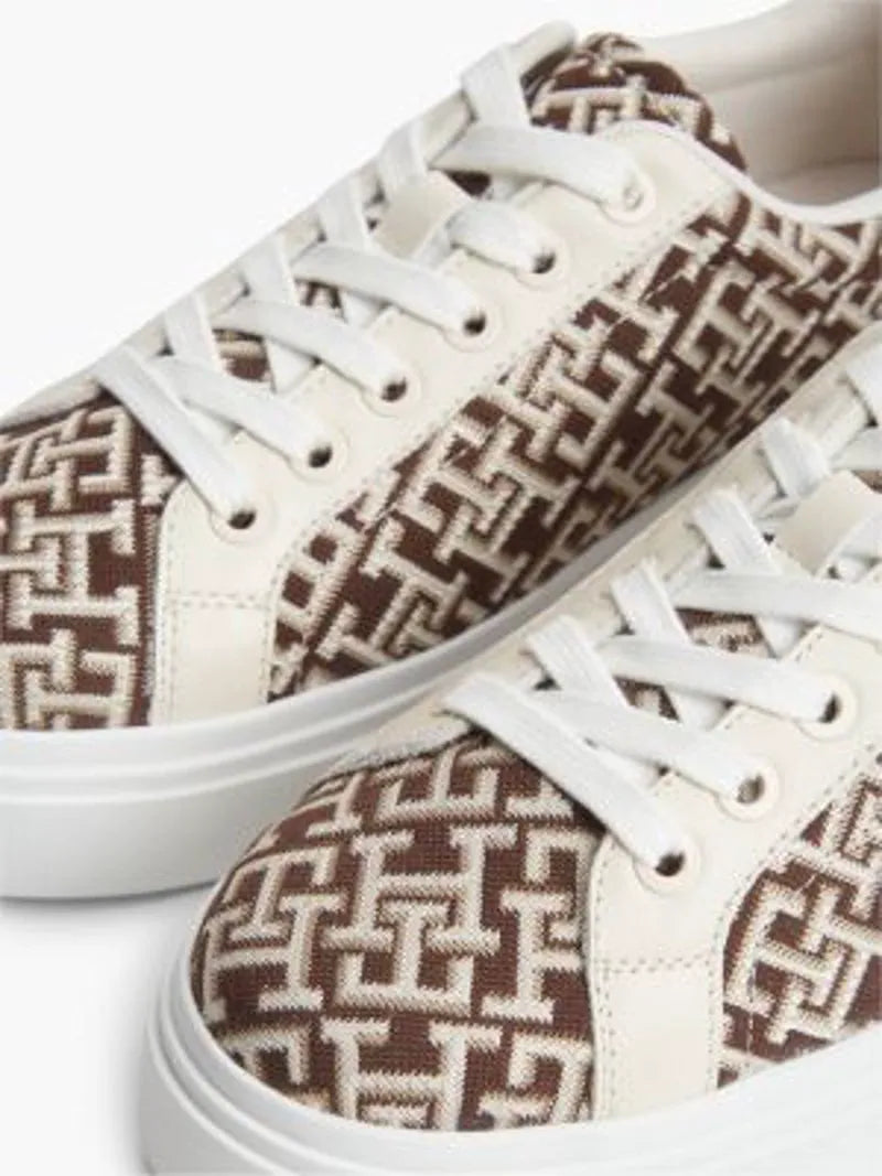 UK2.5