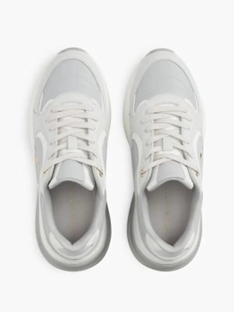 UK2.5