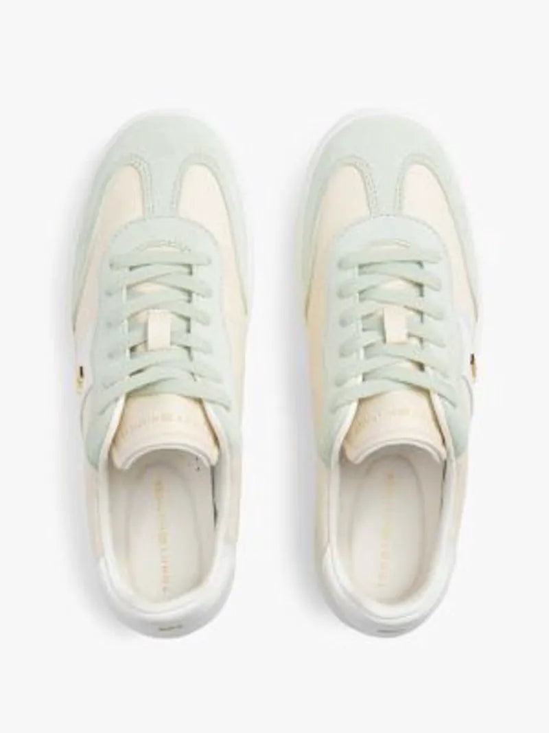 UK2.5