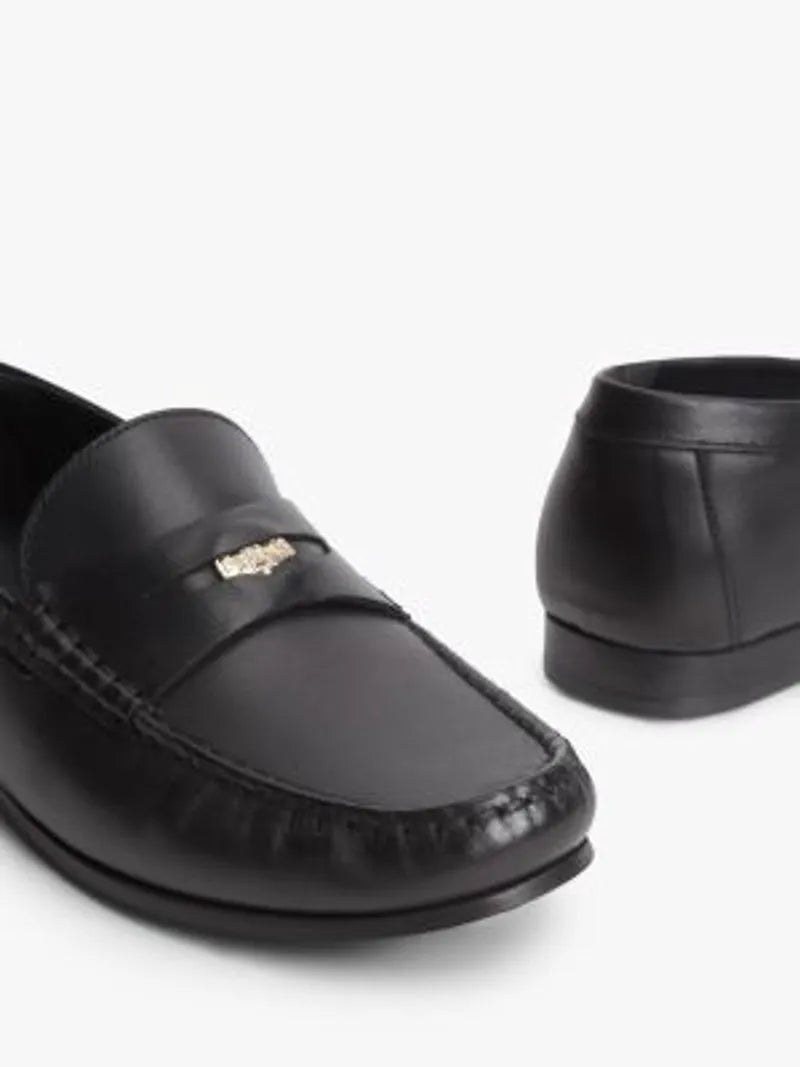 UK4