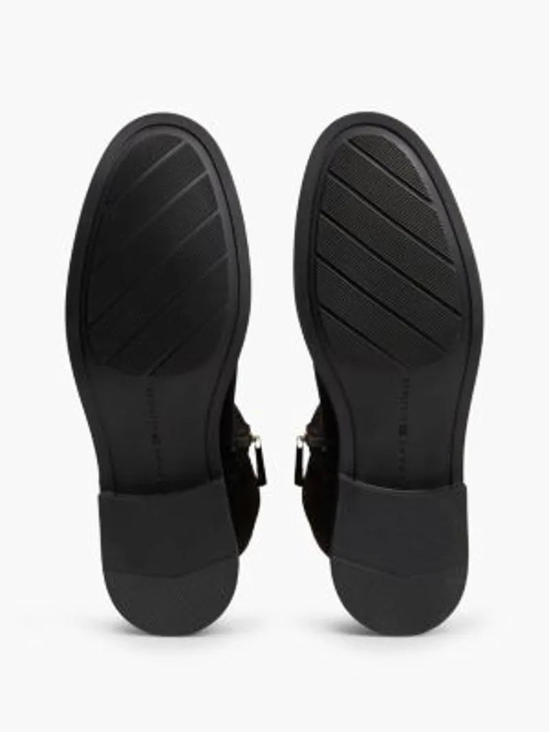 UK4