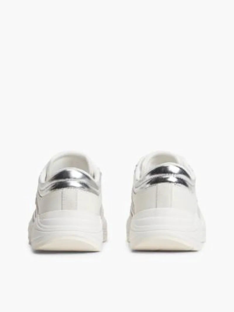 UK2.5