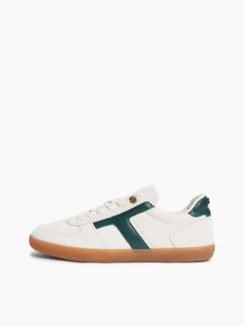UK7