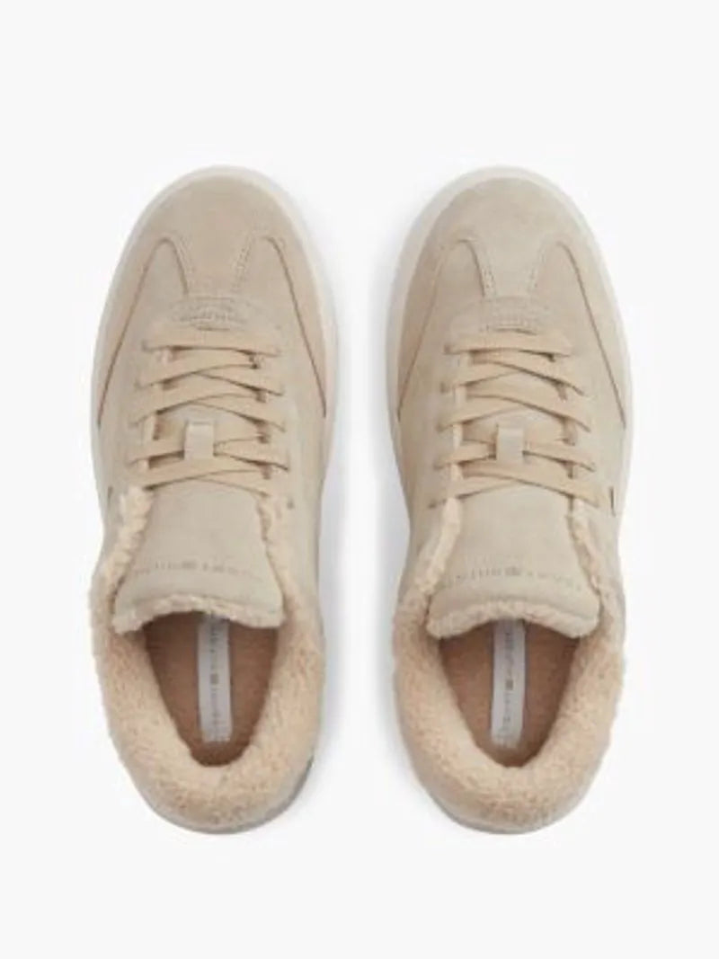 UK2.5