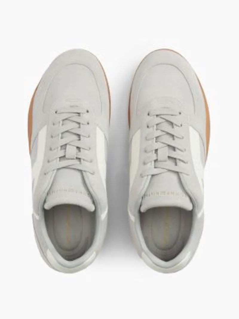 UK2.5