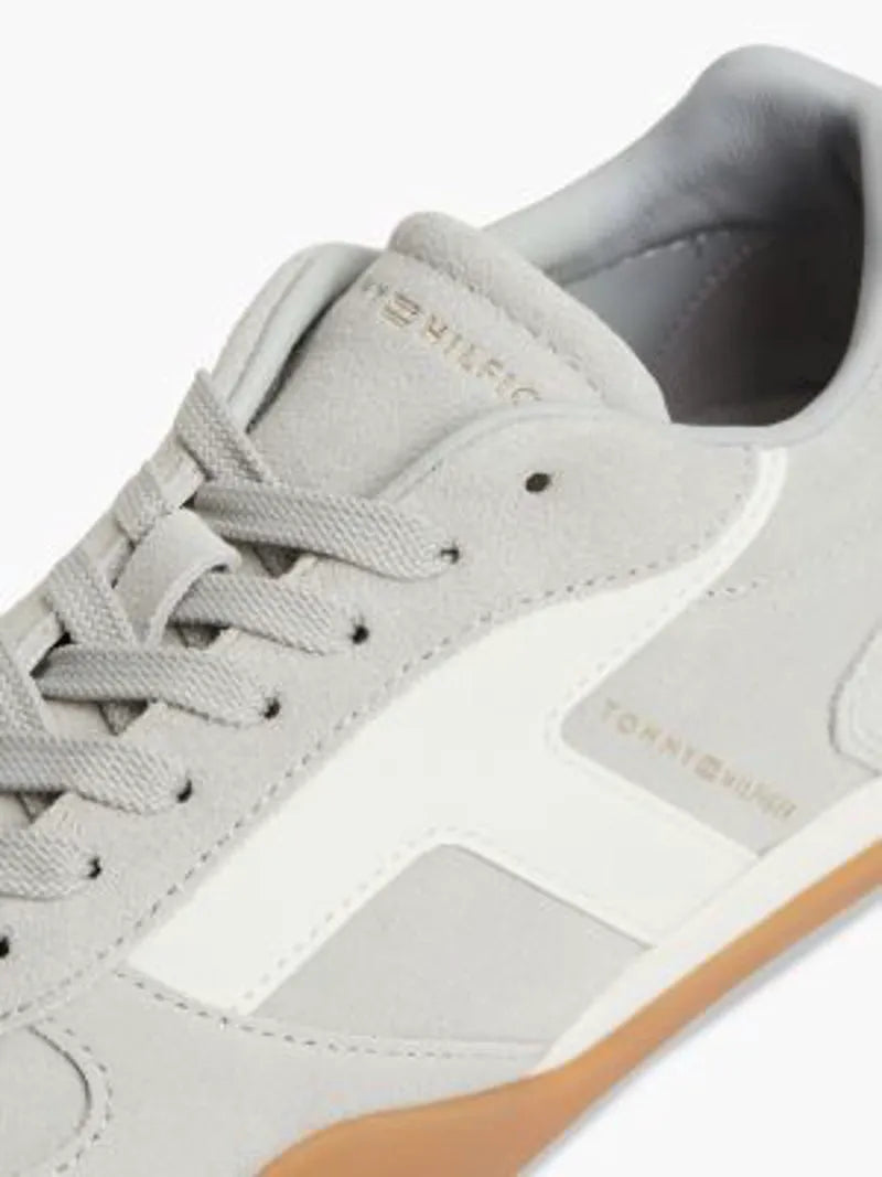 UK2.5