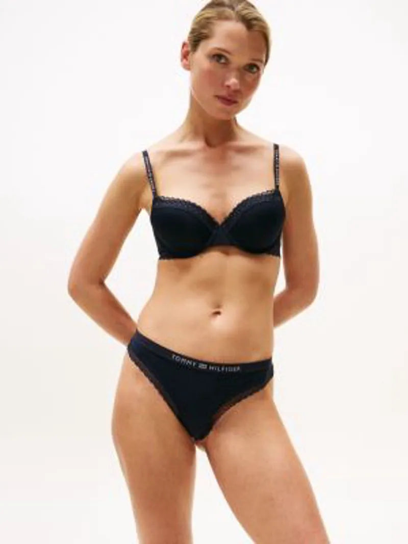 XS